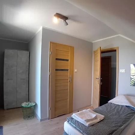 Goscinne Sloneczny Klon