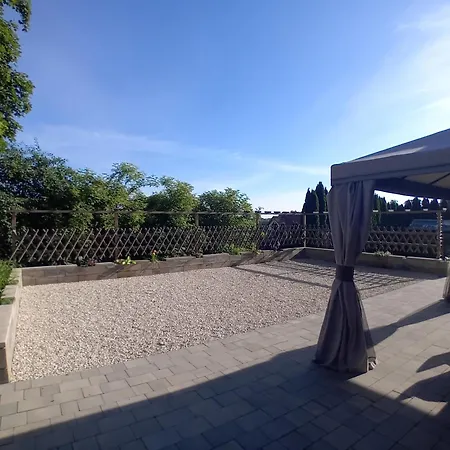 Goscinne Sloneczny Klon Country house